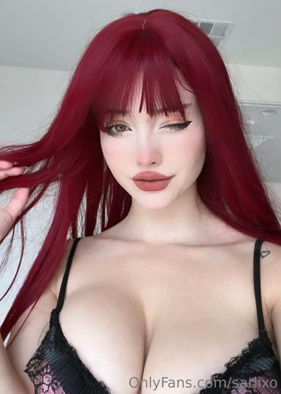 @Laurenxburch has perfect boobies 🤤 she just started doing s..
