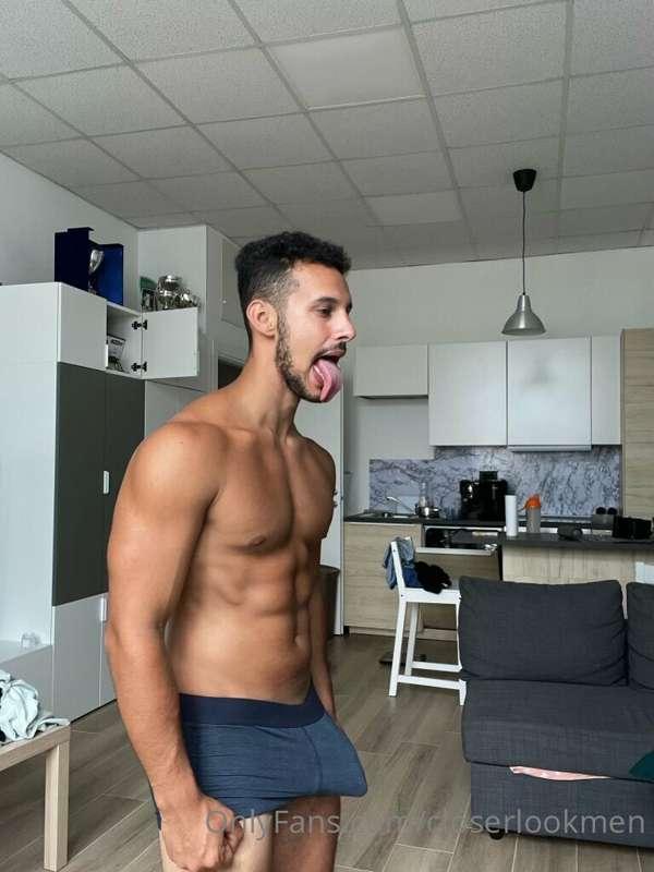 This Italian TOP is waiting for you 👀💪🏼🔥🍆

Watch him FUCK & ..