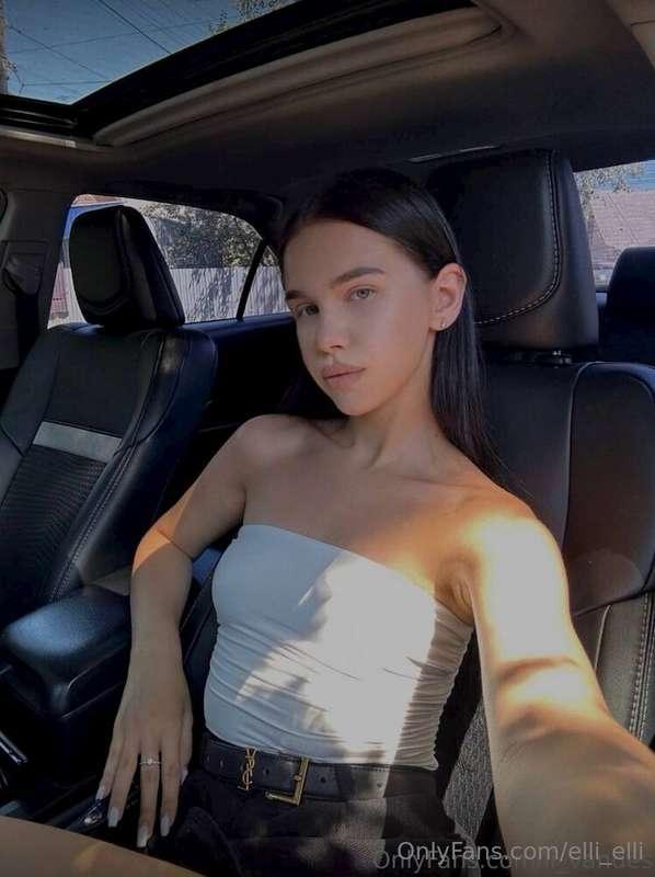 Little cute @li_vandes just turned 20 years old 😏🤤 She alrea..