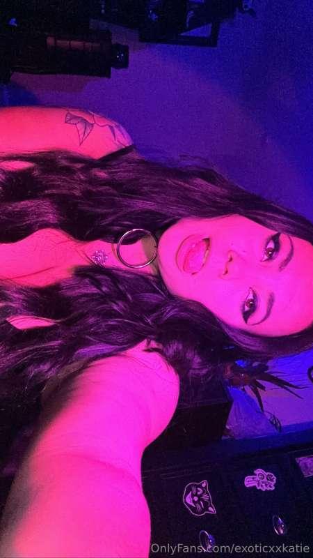 Surprise it’s me again😘😜