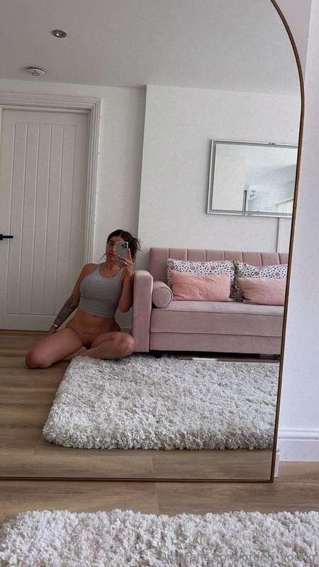 Waiting here for some SUNDAY FUN!! 