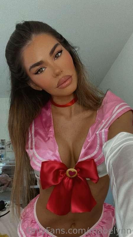 Sailor moon reporting for duty 💗