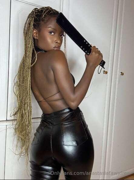 FREE 🖤 @chocolateminie 🖤Dominance and submission are two of ..