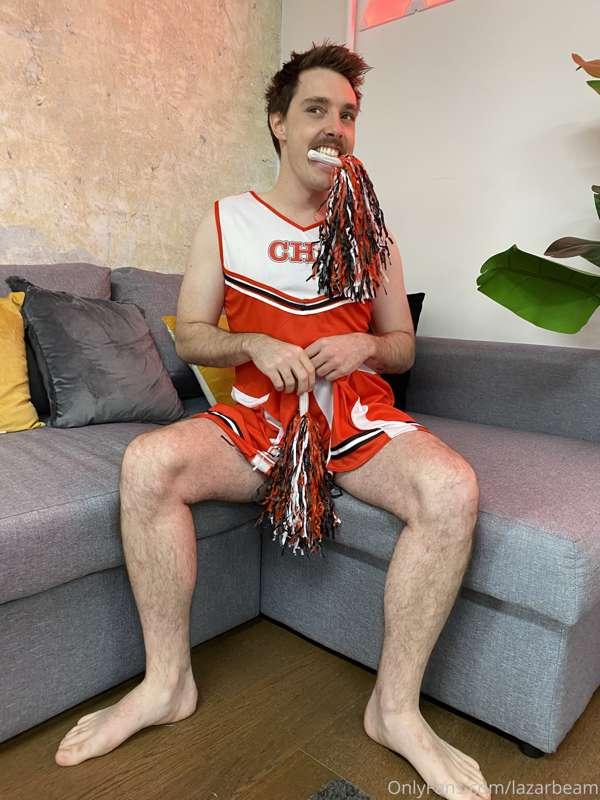 naughty cheerleader with big pom poms😉