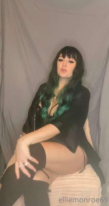 Green looks good on me 👀💚