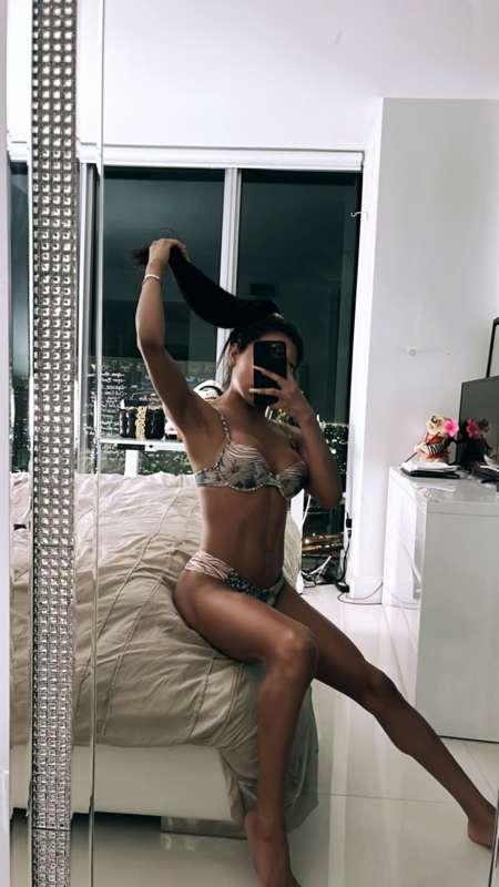Cum play with your favorite girl! 💕