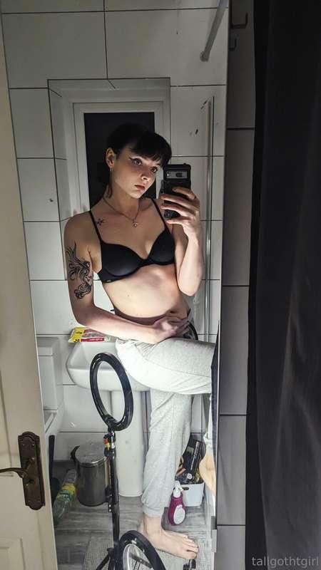 shower time ;), check back tomorrow for a little treat <3