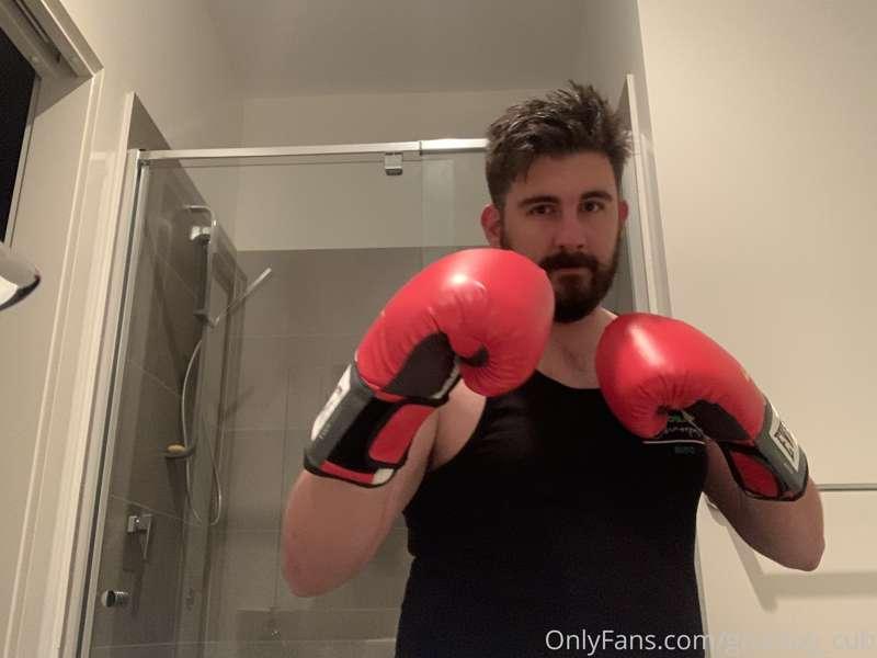 Got some new boxing gloves from a fan. Been a bit slack post..