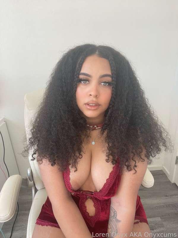 onyxcums image #0