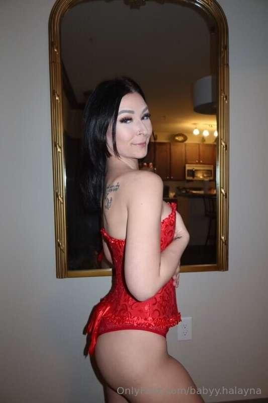 do u like my red lingerie? 💋 let me show u more