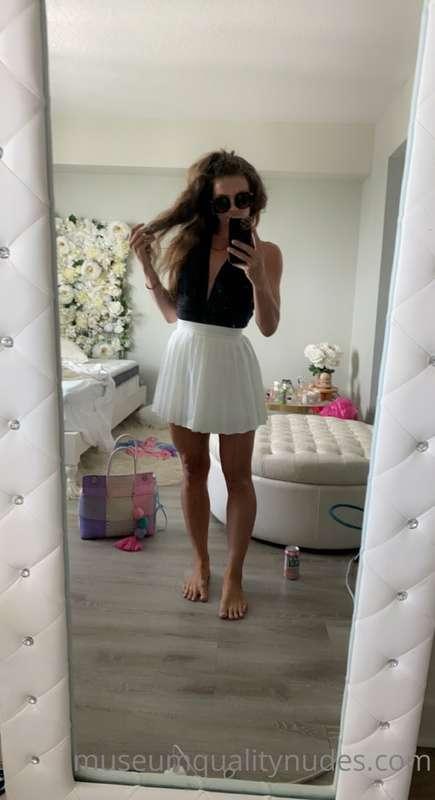 Do you like my skirt?