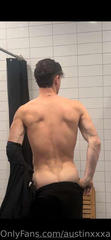 Tip $5 or more for a video in your dms🤪
the more $ the bette..