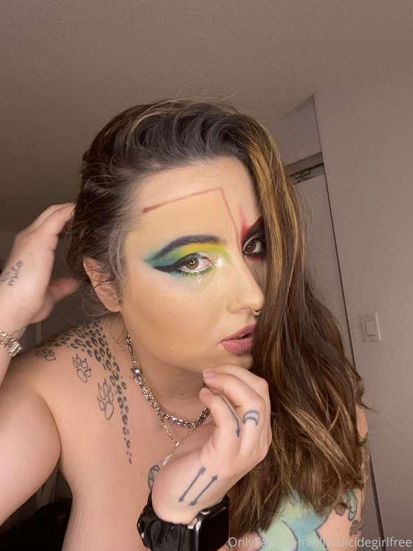 lillysuicidegirlfree image #2