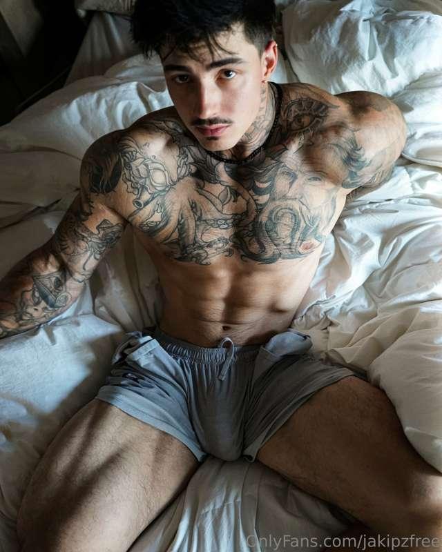 Be good for me & sit on it 😈🍆...
My VIP content 🔞👉 @Jakipz
O..