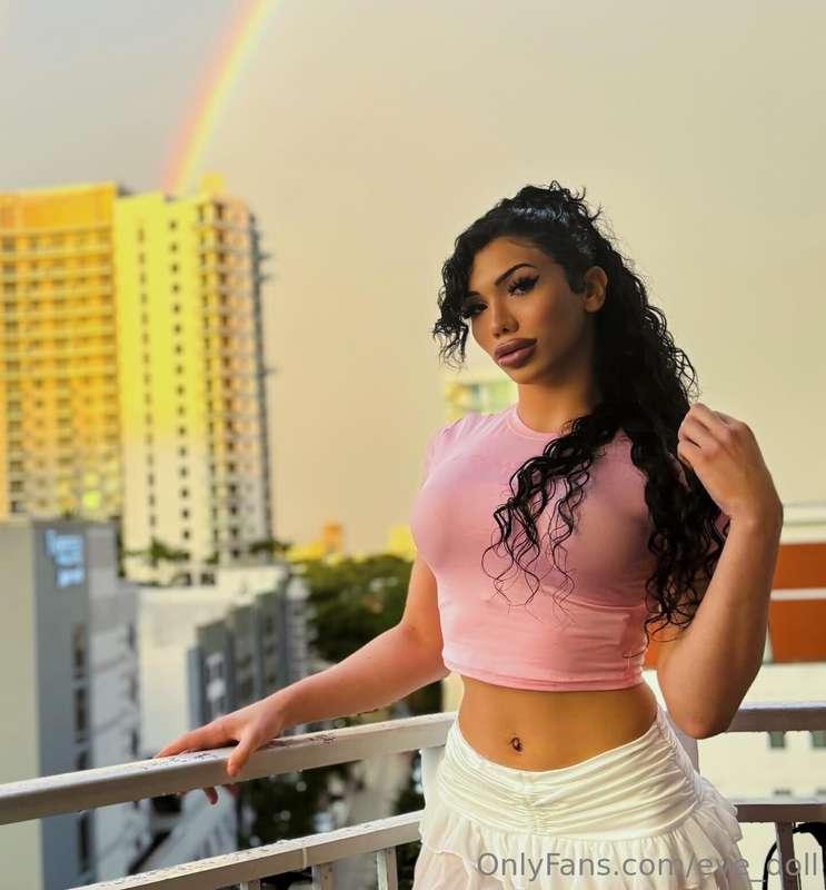 This rainbow only leads to one kind of treasure 😏 wanna clai..