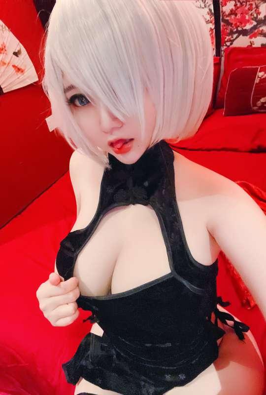 February's Selfie set of Tier 7 ❤️