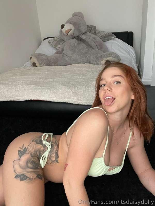 Who’s a good little subby bitch for me? 👅