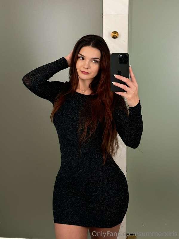 what do u think about my dress? (づ_ど)