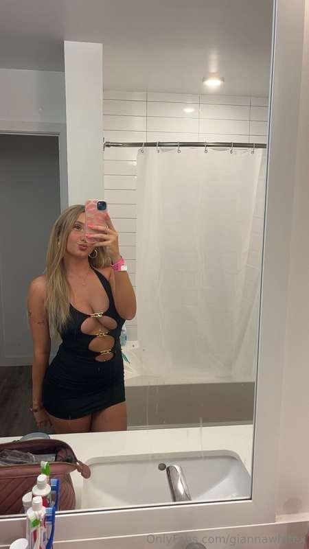Rate my fit 👀✨💋