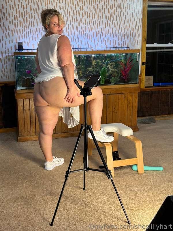 sheslillyhart image #1