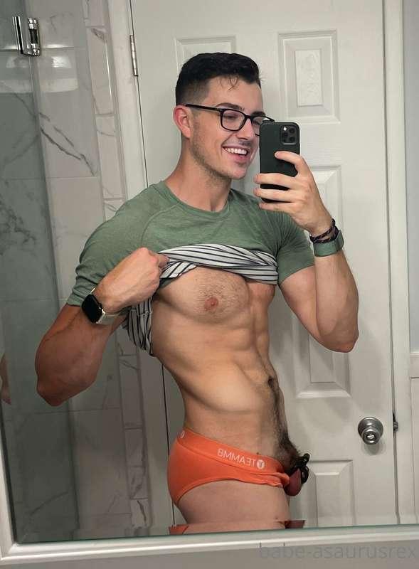 babe_asaurusrex image #0