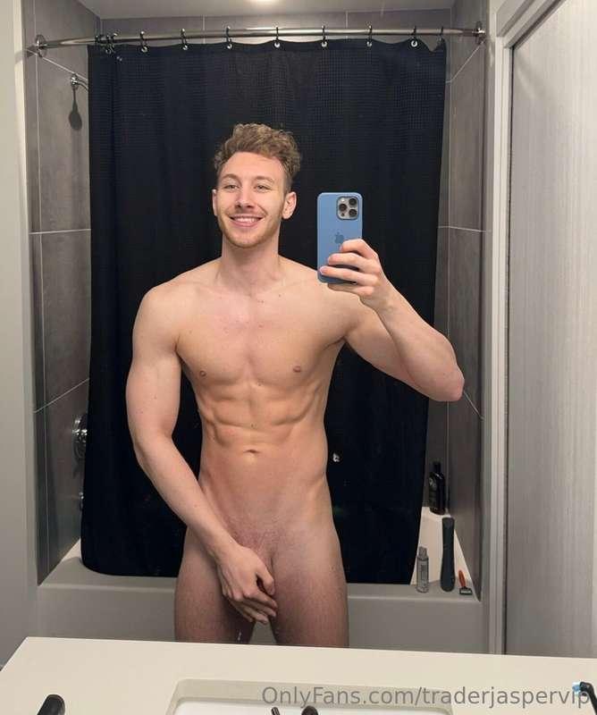 If you were here my hand wouldn’t be covering my dick 🫣