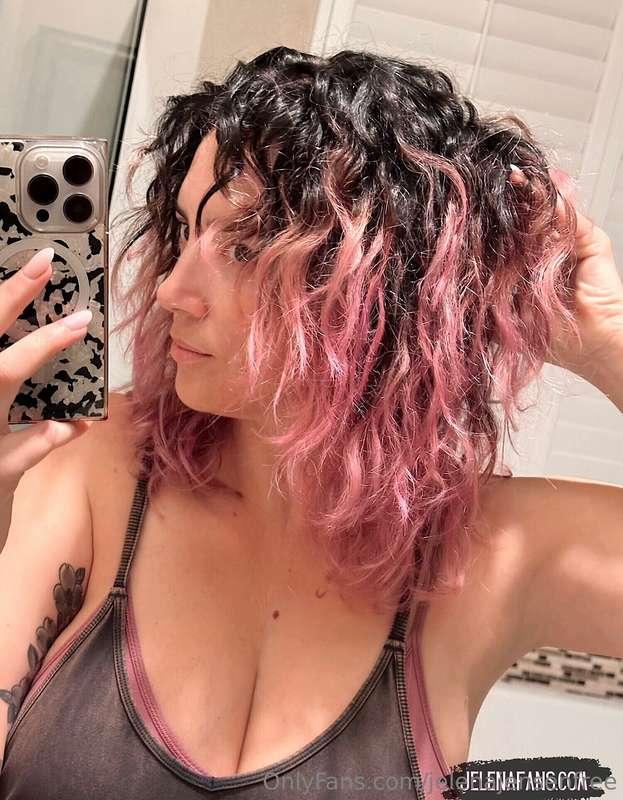 Hurry up! Get over to @jelenajensen and answer the ✨ Naughty..