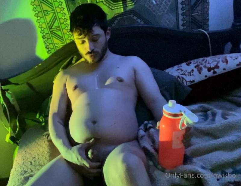 Prompt: Weight gain can be a satisfying hobby!