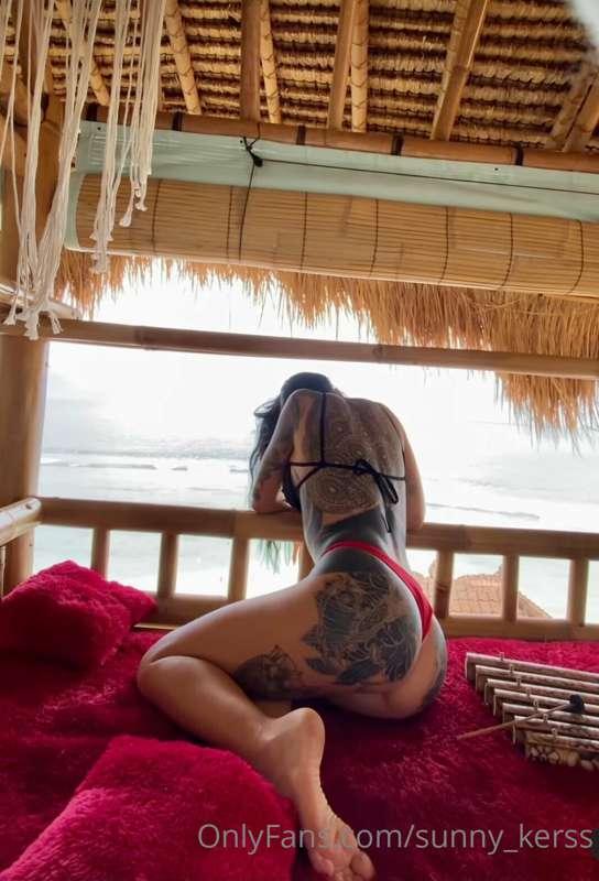 Never be alone 😈🔞🔞🔞💦nice view right?
