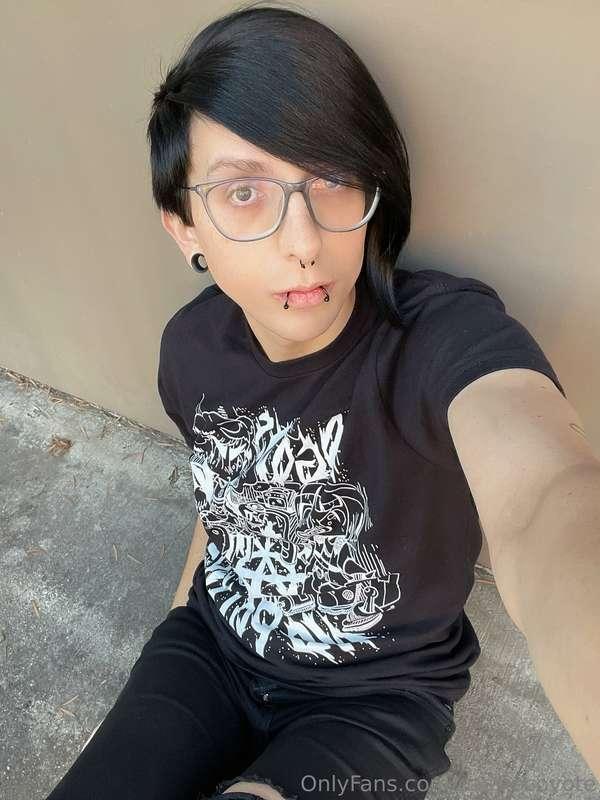 cassiecoyote image #0