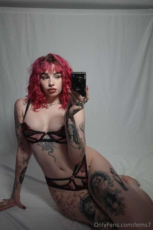 not sorry for ruining your focus 💋