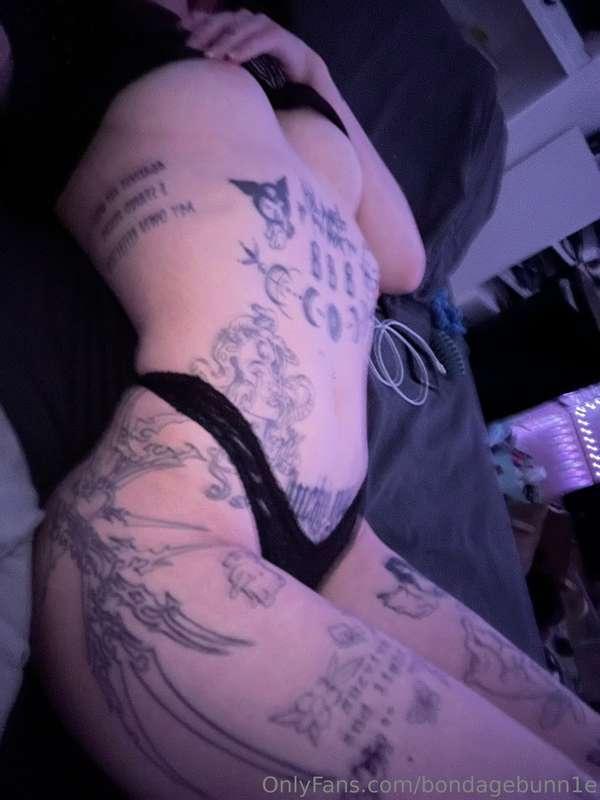 bondagebunn1e image #0