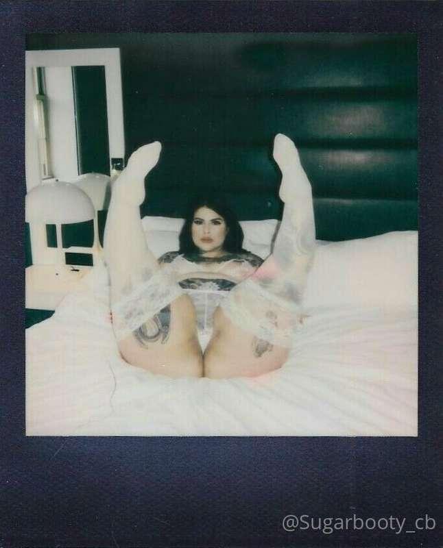 feet up and ready to fuck :D