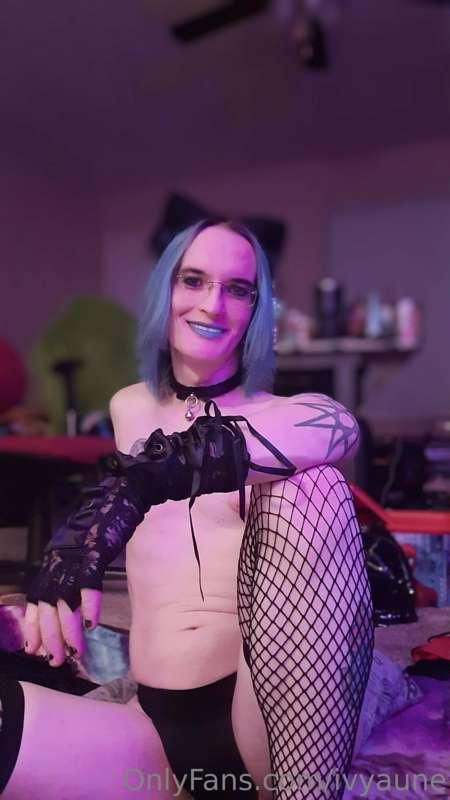 cute kitty on the floor 😸 also hey that's water in that bott..