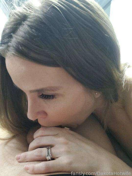 dakotahotwife image #17