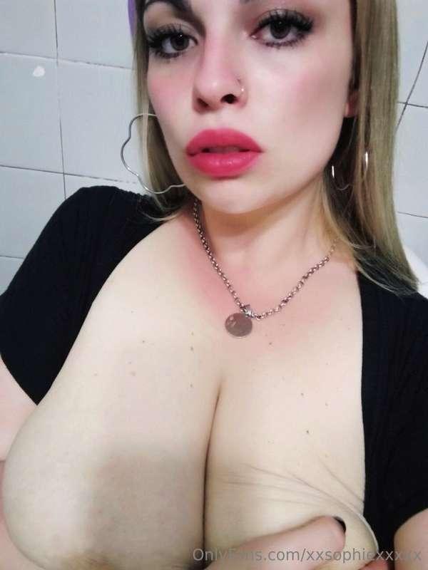 Hello darling! 🤭● @aylen1996Are you ready? 🤯🤯FREE FREE FREE ..
