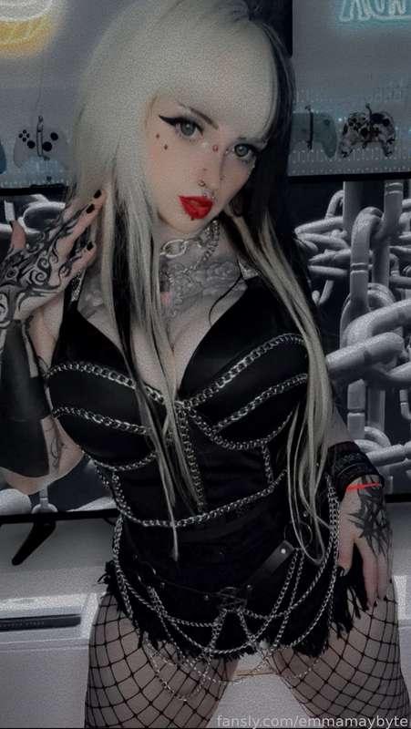 emmamaybyte image #19