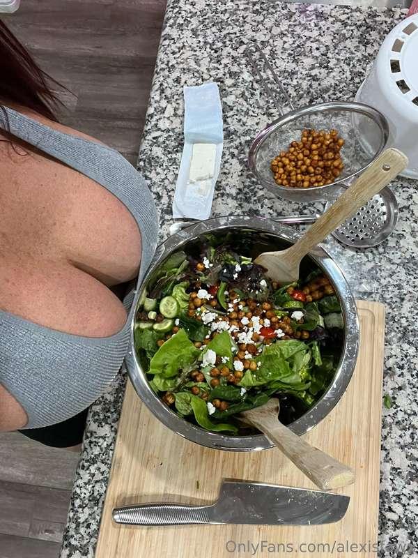 MILF Monday Milking … bring your stiff cocks here to step mo..