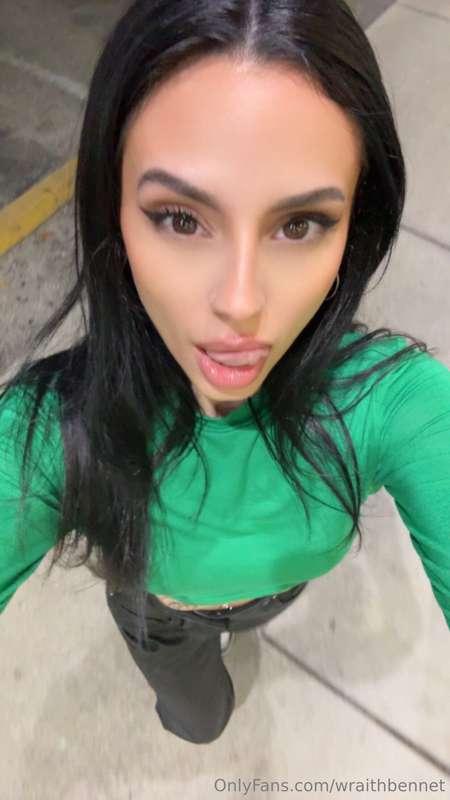 i think green fits me 😏