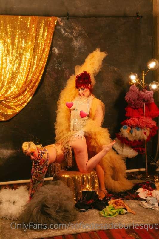 Happy humpday from myself and @technicolorclown , who needs ..