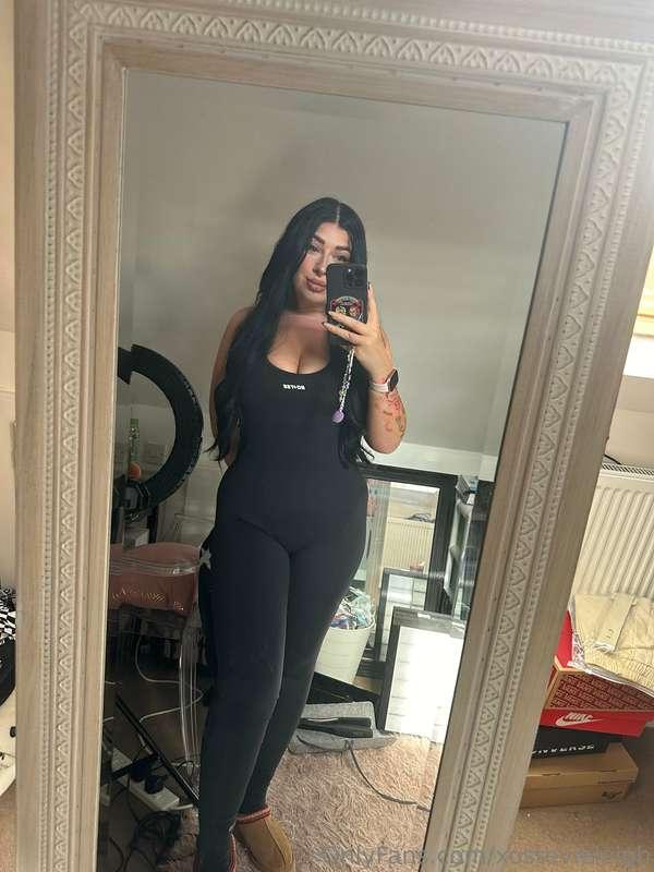 The more you swipe the less clothes you see 🥰
