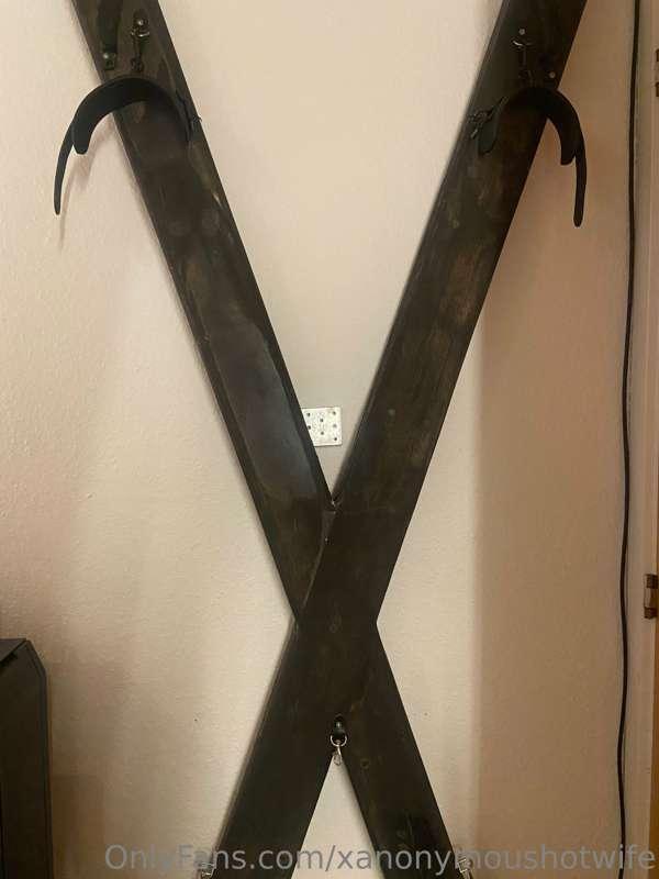 Hello fans, I have gotten This cross to be tied up on, who w..