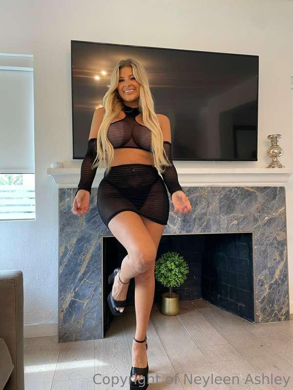 Heels on or off during s🫦x ?