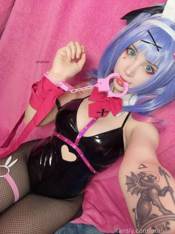 Your rabbit~💖


#bunnygirl #cosplay #fishnets #bunnysuit #miku #cosplaygirl