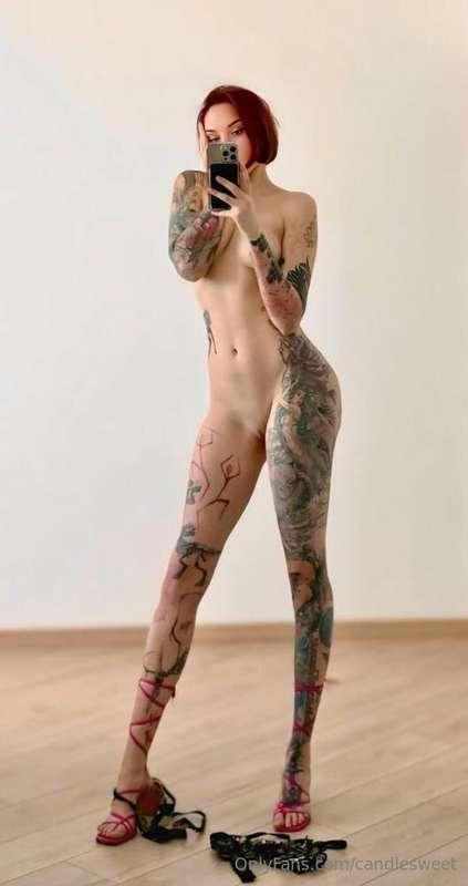 ## Beautiful redhead @red_lina has incredibly long body ... ..