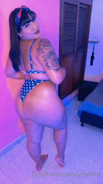 Like the view babyyy? 🤤
