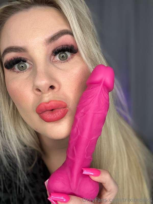 Want to watch me fuck myself daddy🍑💦