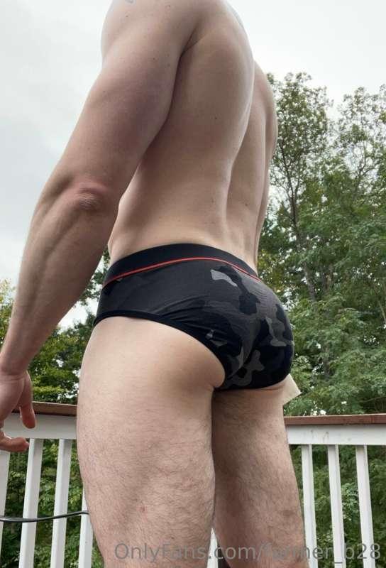 😜