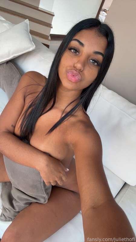 juliethofl image #2