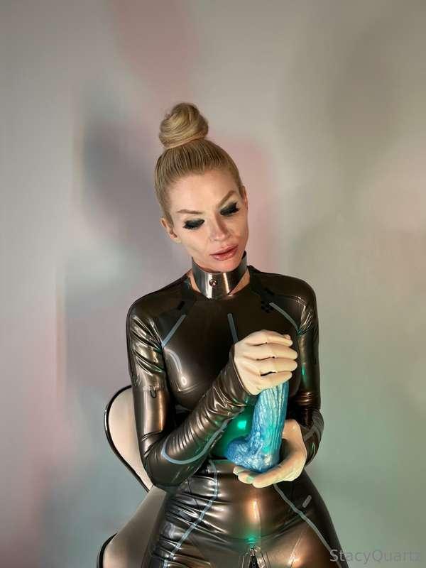 FIRST FAN TO TIP $30 GETS LATEX BUNDLE WORTH $300🖤